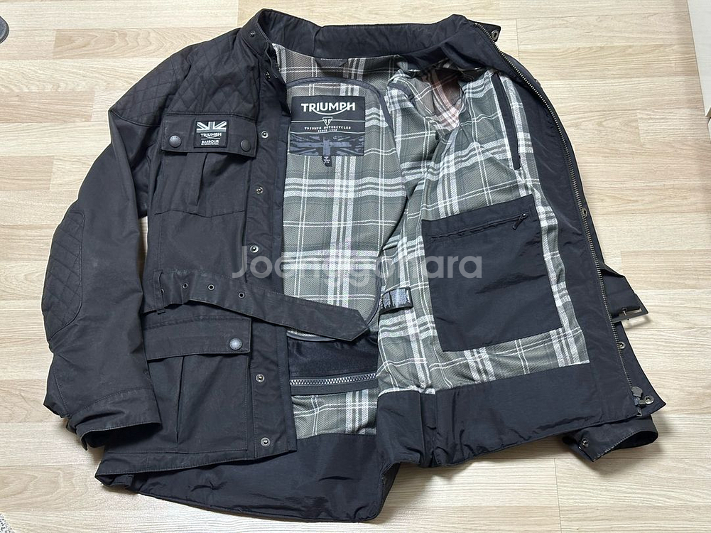 트라이엄프 x 바버 콜라보 바이크 자켓--2