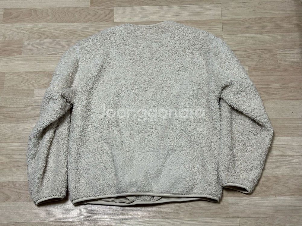 유니클로 후리스 맨투맨 아이보리--1