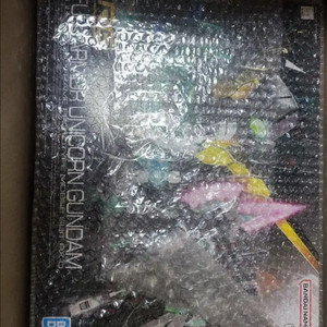 반다이 RG 풀아머 유니콘 건담