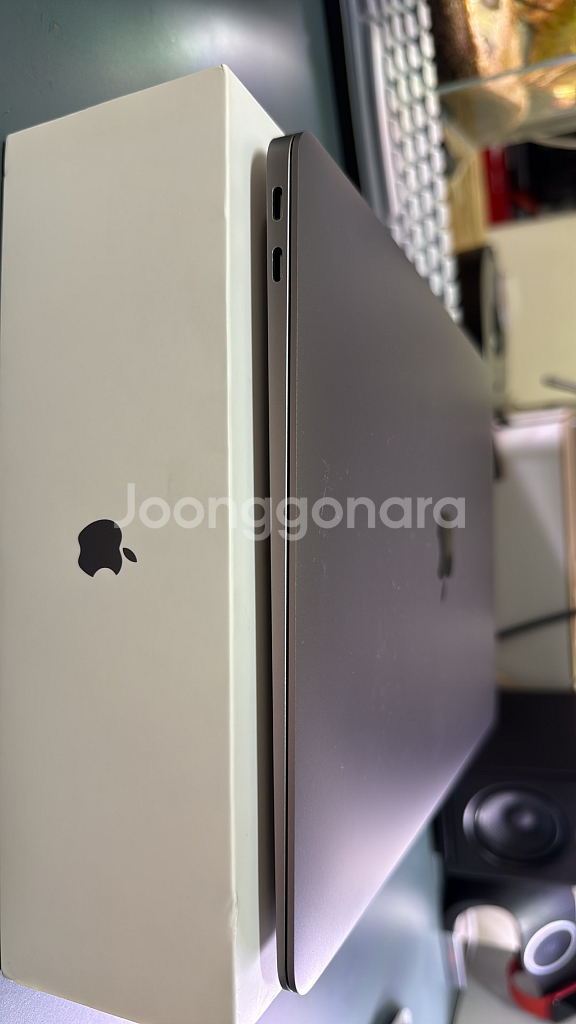 맥북 에어 M1 13인치 8GB/256GB--8