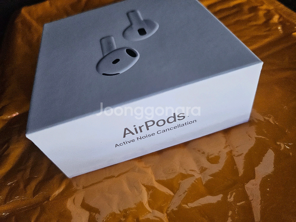 애플 에어팟4세대 anc 노이즈캔슬링 미개봉--0