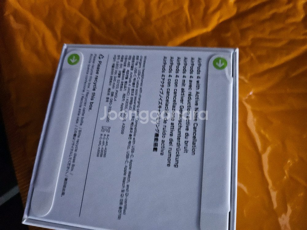 애플 에어팟4세대 anc 노이즈캔슬링 미개봉--1