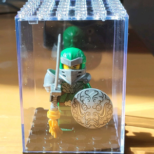 레고 닌자고 영웅 로이드 피규어