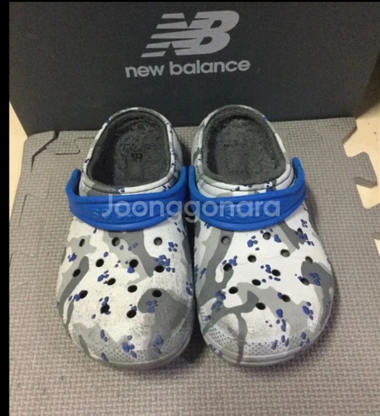 크록스 털크록스J2 210 카모그레이 아동샌들--1