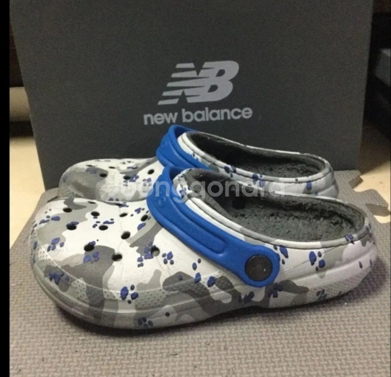 크록스 털크록스J2 210 카모그레이 아동샌들--2