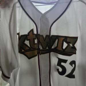 박병호기념유니폼 이미지