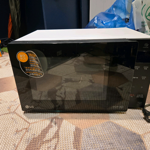 LG 오브제컬렉션 전자레인지 1000w 팝니다