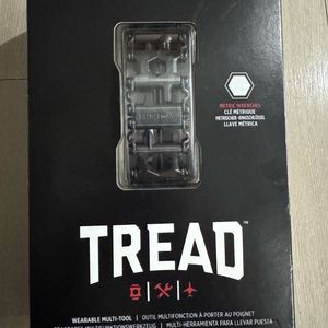 레더맨 트레드METRIC 미개봉 팝니다