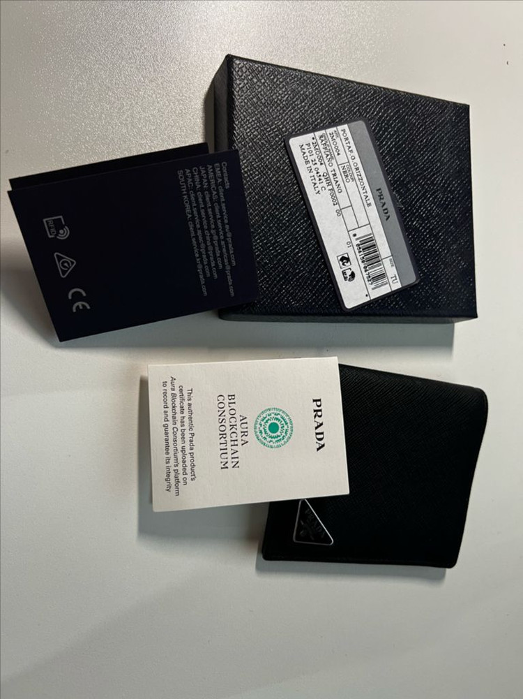 프라다 사피아노 레더 남성 반지갑 이미지