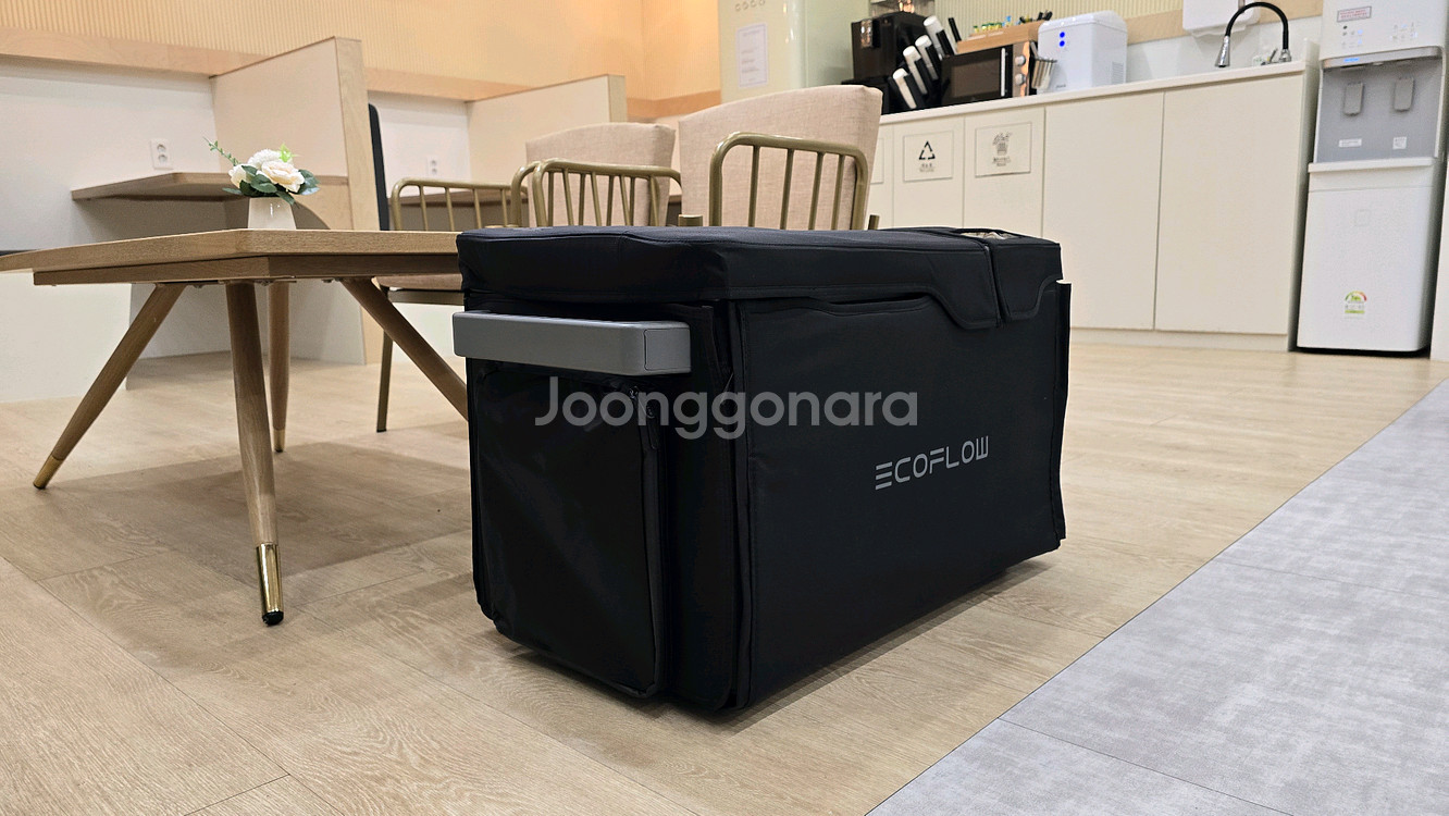 (새것)에코플로우 글래시어 휴대용 미니 냉장고.--6