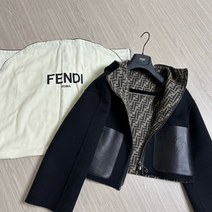 펜디 FF 로고 패턴 자켓