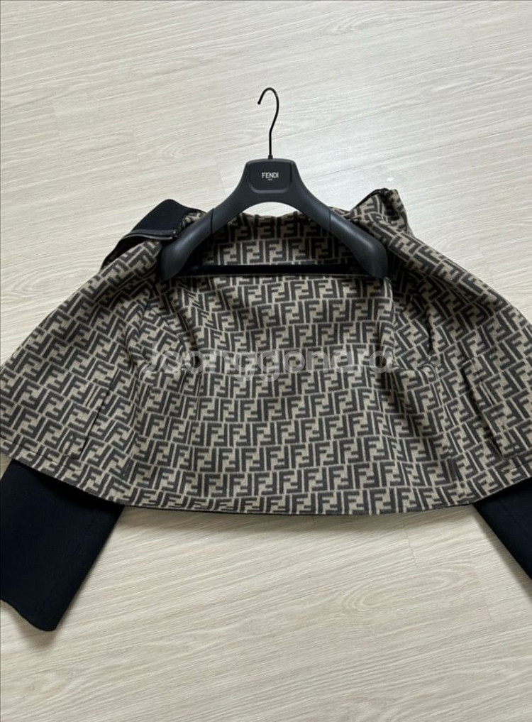 펜디 FF 로고 패턴 자켓--2