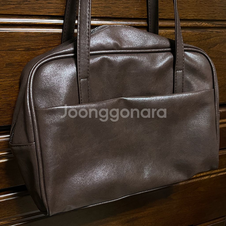 새상품) 에이블리 가을 숄더백--2