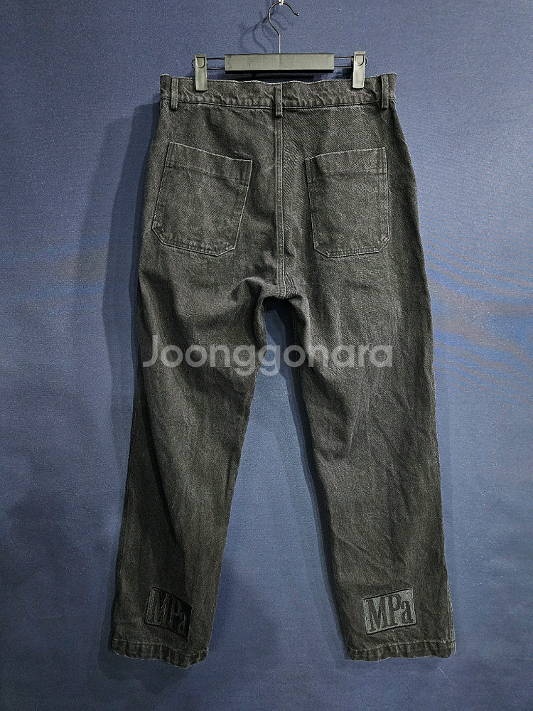 플라스틱 프로덕트 블랙컬러 남성 허리 31~32 데님팬츠--1