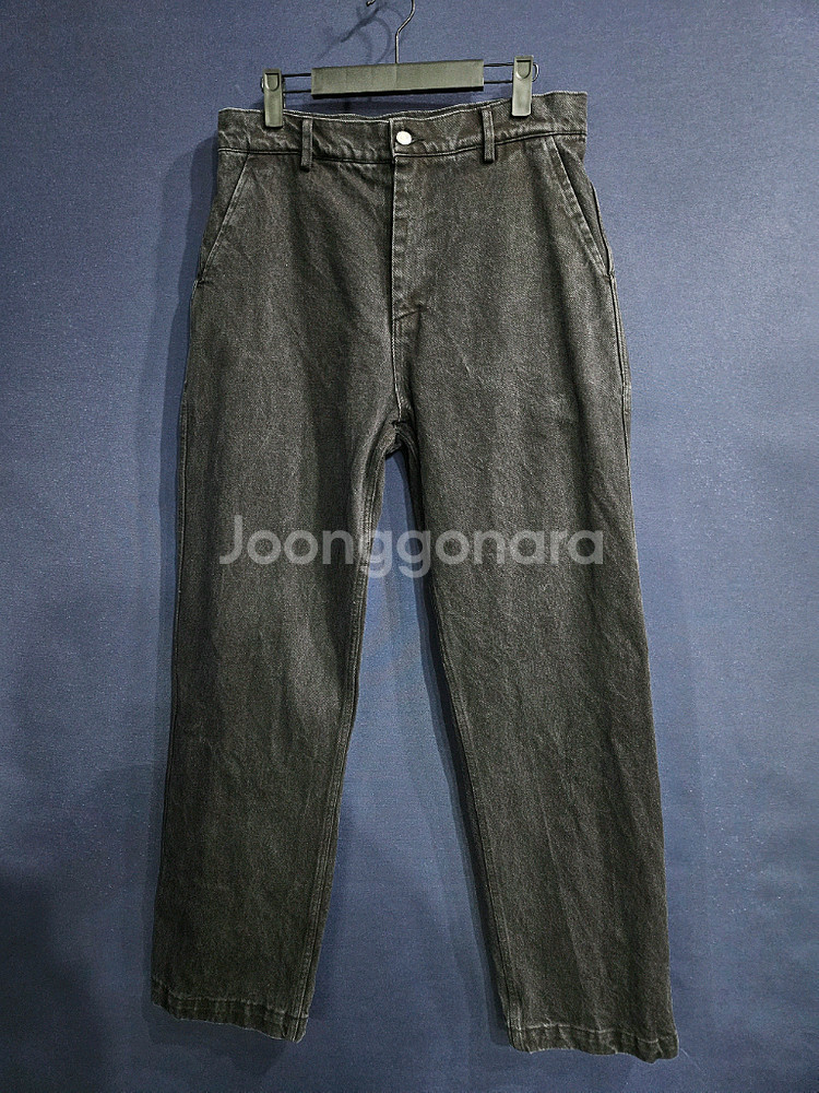 플라스틱 프로덕트 블랙컬러 남성 허리 31~32 데님팬츠--0