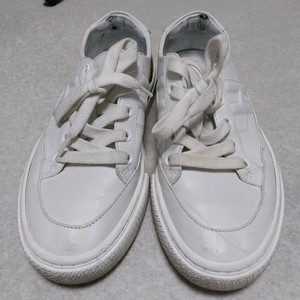 에르메스 스니커즈 36.5사이즈