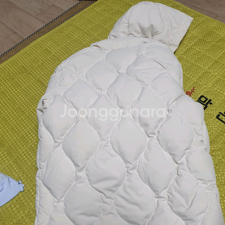 뉴발란스 나이키 패딩 후드 자켓 140 입니다--4