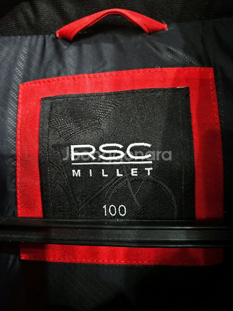 밀레 레드컬러 남성 100 구스다운 패딩--2