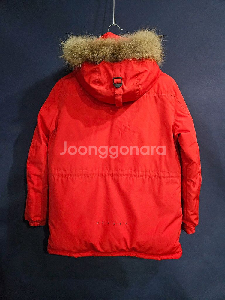 밀레 레드컬러 남성 100 구스다운 패딩--1