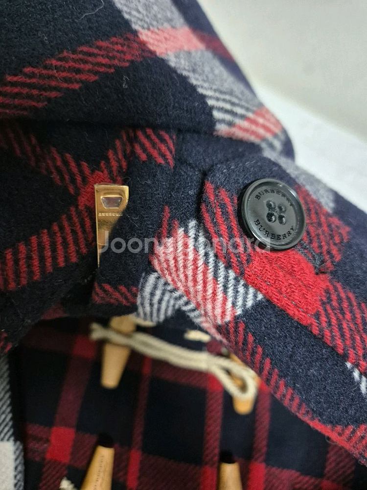 버버리 칠드런 체크 더플코트 새상품 8y--1
