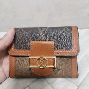 [상태A++] 루이비통 도핀 컴팩트 월릿 코인지폐 반지갑