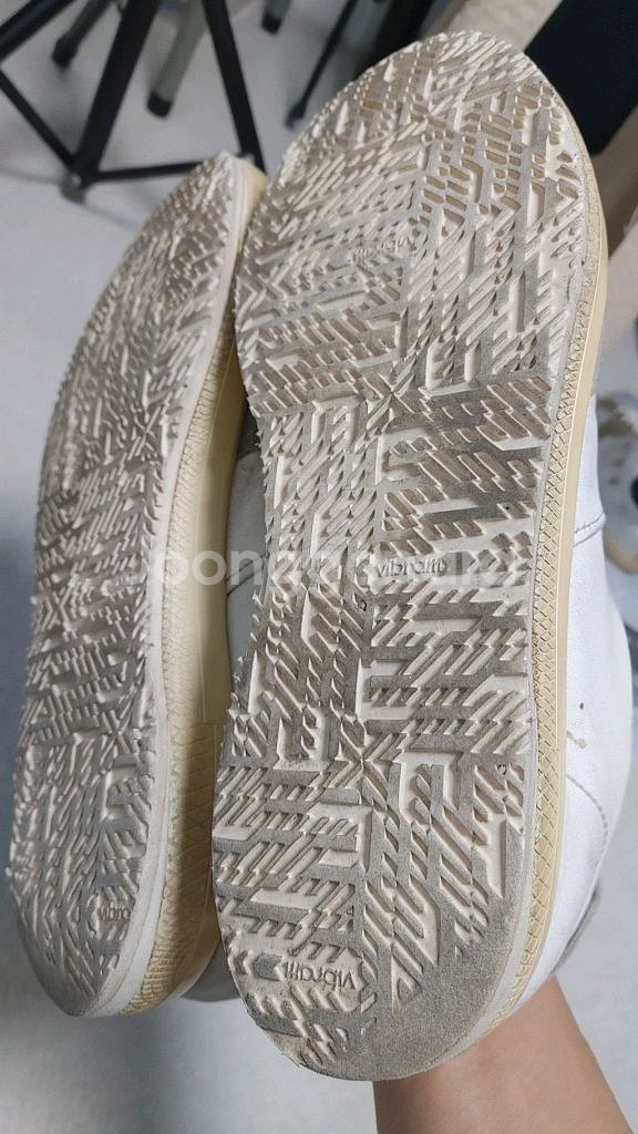 프라다 화이트 스니커즈 8.5(275) Vibram--3