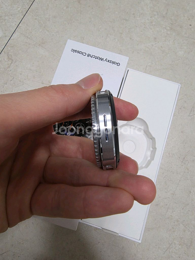 자급제 갤럭시 워치8 클래식 블랙 셀롤러--4