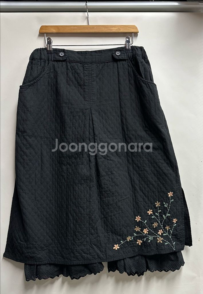 여성 플라워 자수 누빔 롱 스커트 프리사이즈--0