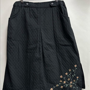 여성 플라워 자수 누빔 롱 스커트 프리사이즈