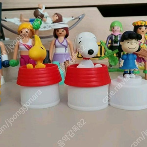 피넛츠스누피 65주년기념 보틀캡피규어 8종팝니다