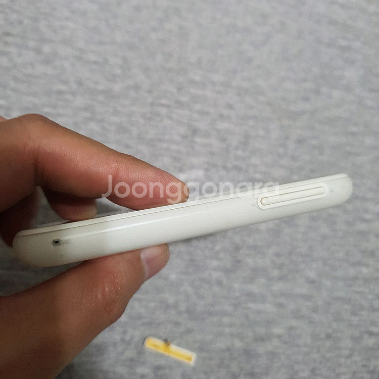 아이리버 S100 4기가 mp3 부품용--4