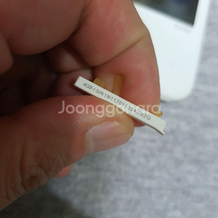 아이리버 S100 4기가 mp3 부품용--6