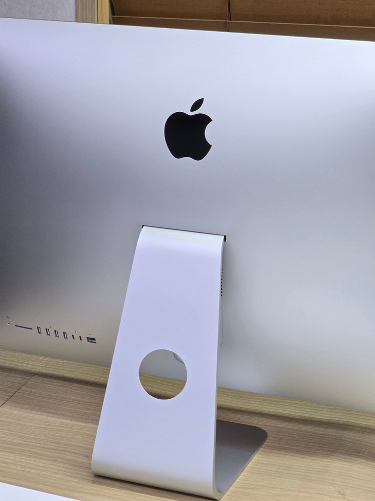 아이맥 27인치 2019년형 i5 고급형 매직키보드 매직마우스 포함 이미지