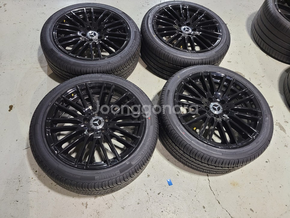 벤츠 신형C클래스 마차18인치 순정품휠타이어 한대분--2