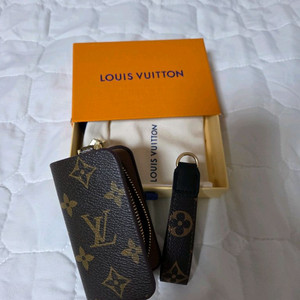 루이비통 모노그램 파우치 키링 새상품