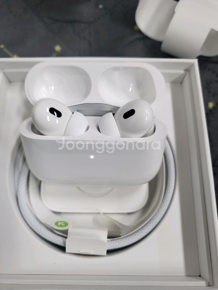 에어팟 프로 2세대--3