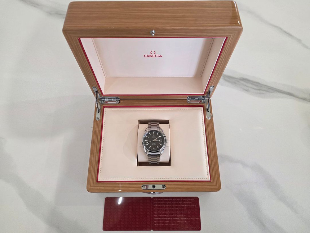 오메가 아쿠아테라 그레이다이얼 오토 이미지