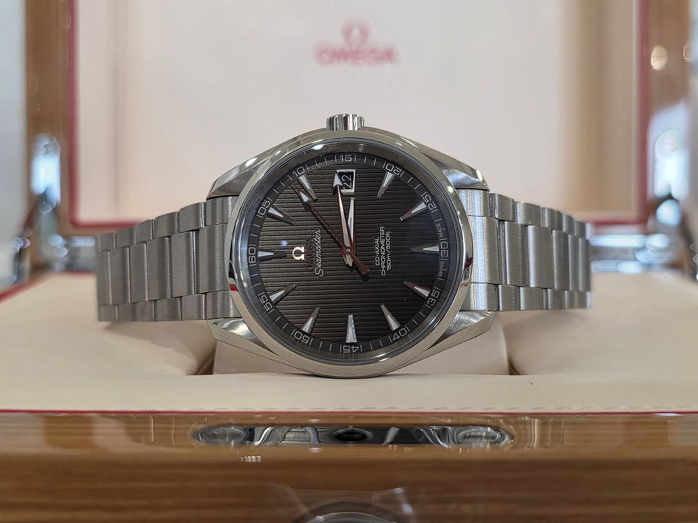 오메가 아쿠아테라 그레이다이얼 오토 이미지