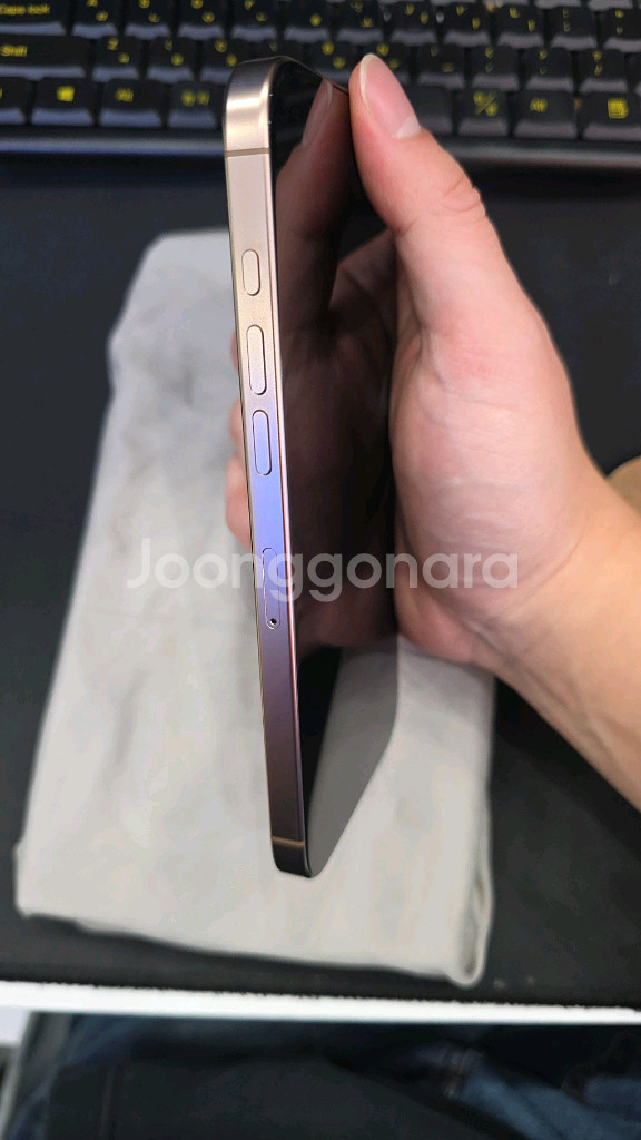 아이폰16프로맥스 256GB 자급제 데저트--4