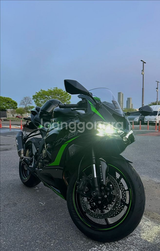 카와사키 ZX6R 스포츠바이크--3