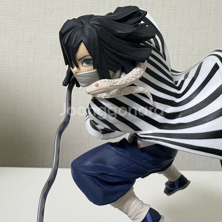 귀멸의 칼날 이구로 오바나이 바이브레이션 피규어--0