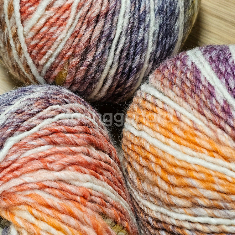 (세하선) K2 그라데이션 배색실 뜨개실 털실 울 50% 겨울실 목도리--1