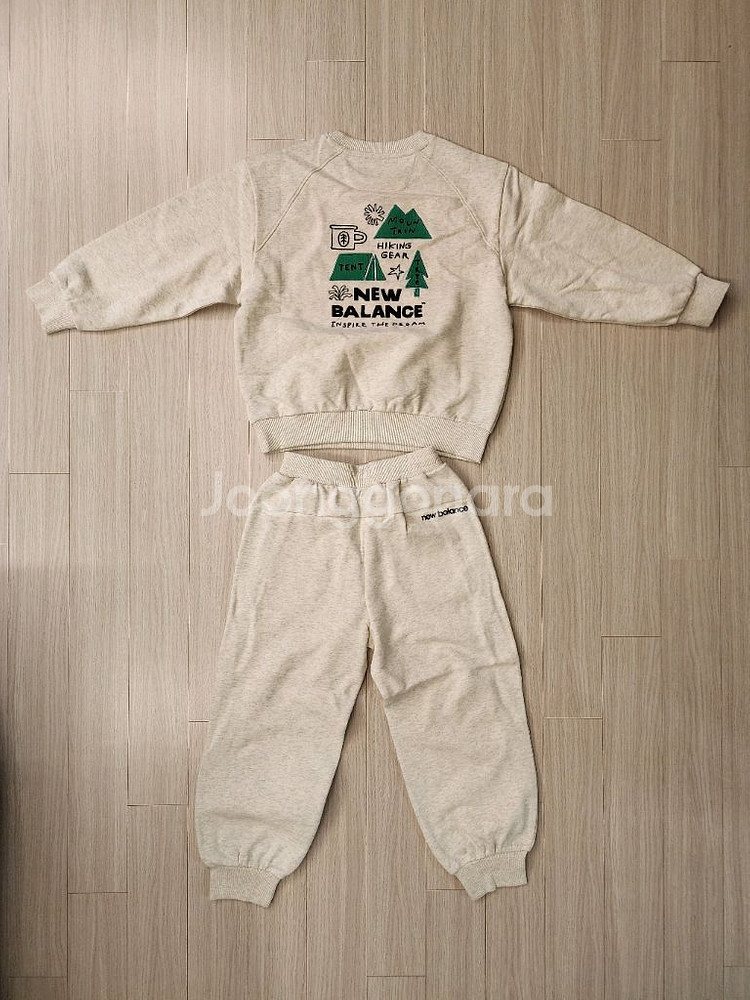 뉴발란스키즈 맨투맨 세트 130--5