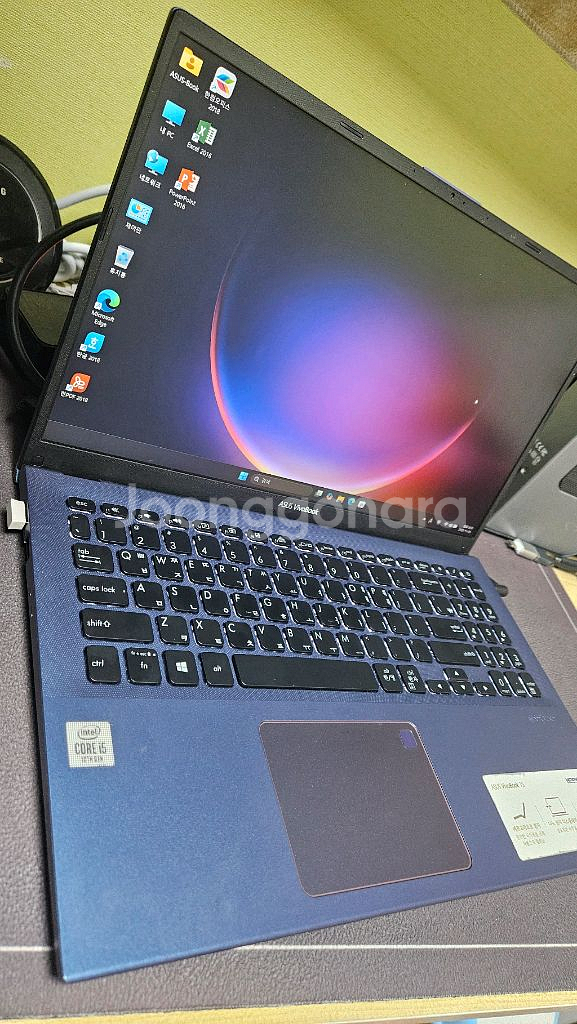 아수스 노트북 10세대 i5-8g-256g+1t 사용감적고 용량큼--3