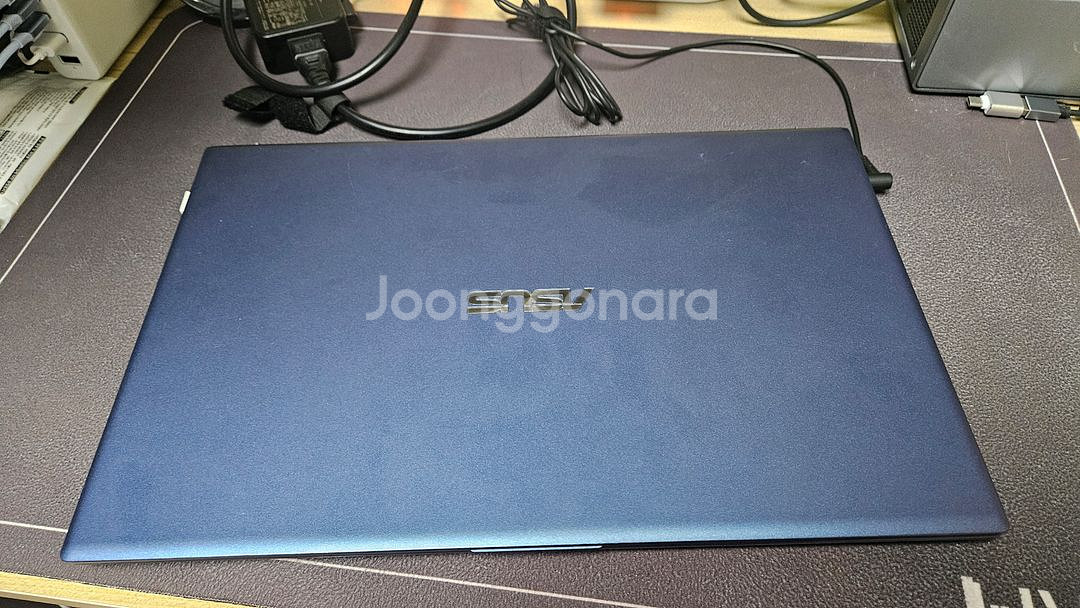 아수스 노트북 10세대 i5-8g-256g+1t 사용감적고 용량큼--5