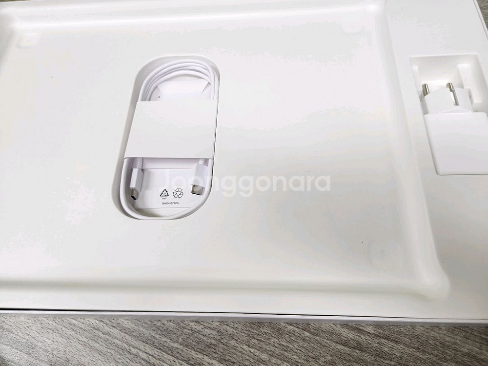 삼성 갤럭시북4 프로 NT960XGQ-A52AY / SSD 2TB 업그레이드 / 새것같은 상태--1