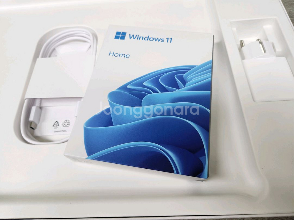 삼성 갤럭시북4 프로 NT960XGQ-A52AY / SSD 2TB 업그레이드 / 새것같은 상태--2