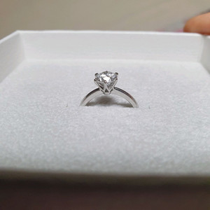 랩다이아몬드 1캐럿 6발 반지 11호 14k