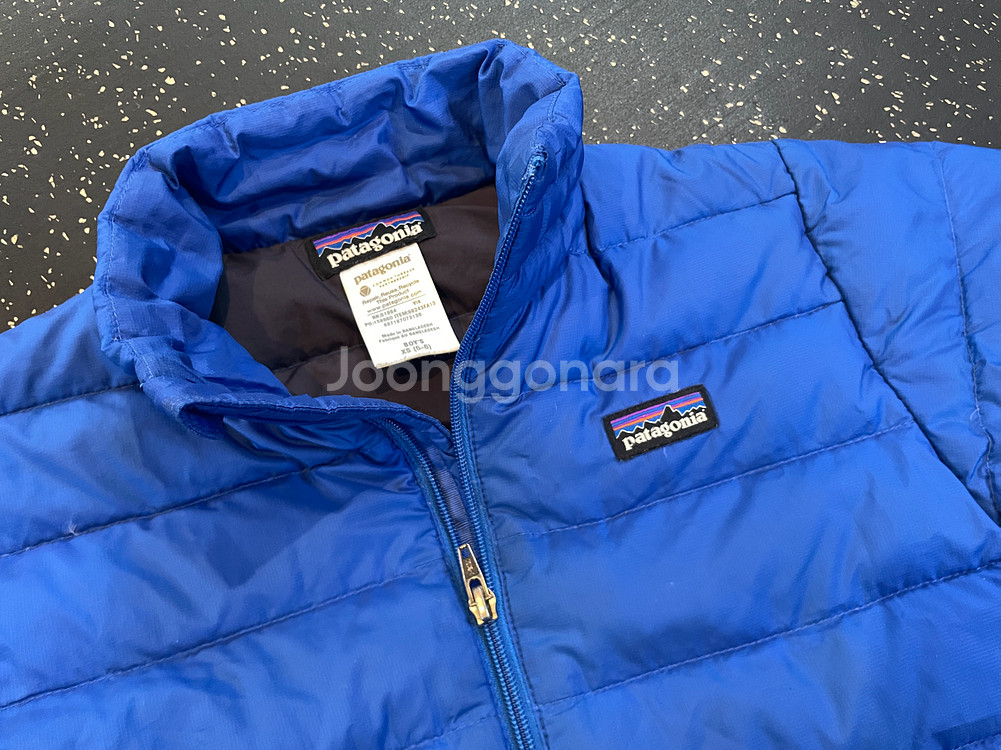 파타고니아 키즈 경량 다운 패딩--1