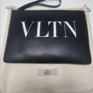 발렌티노 VLTN 클러치백 새상품